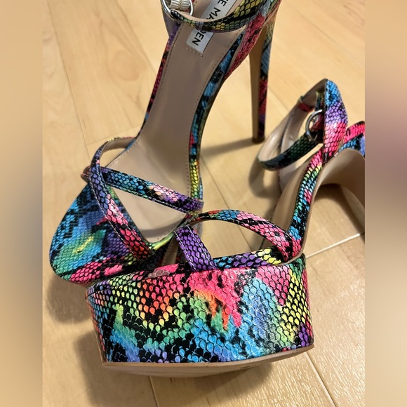 Steve Madden Marciana  2" platform 6" Heels 👠 - Picture 10 of 14